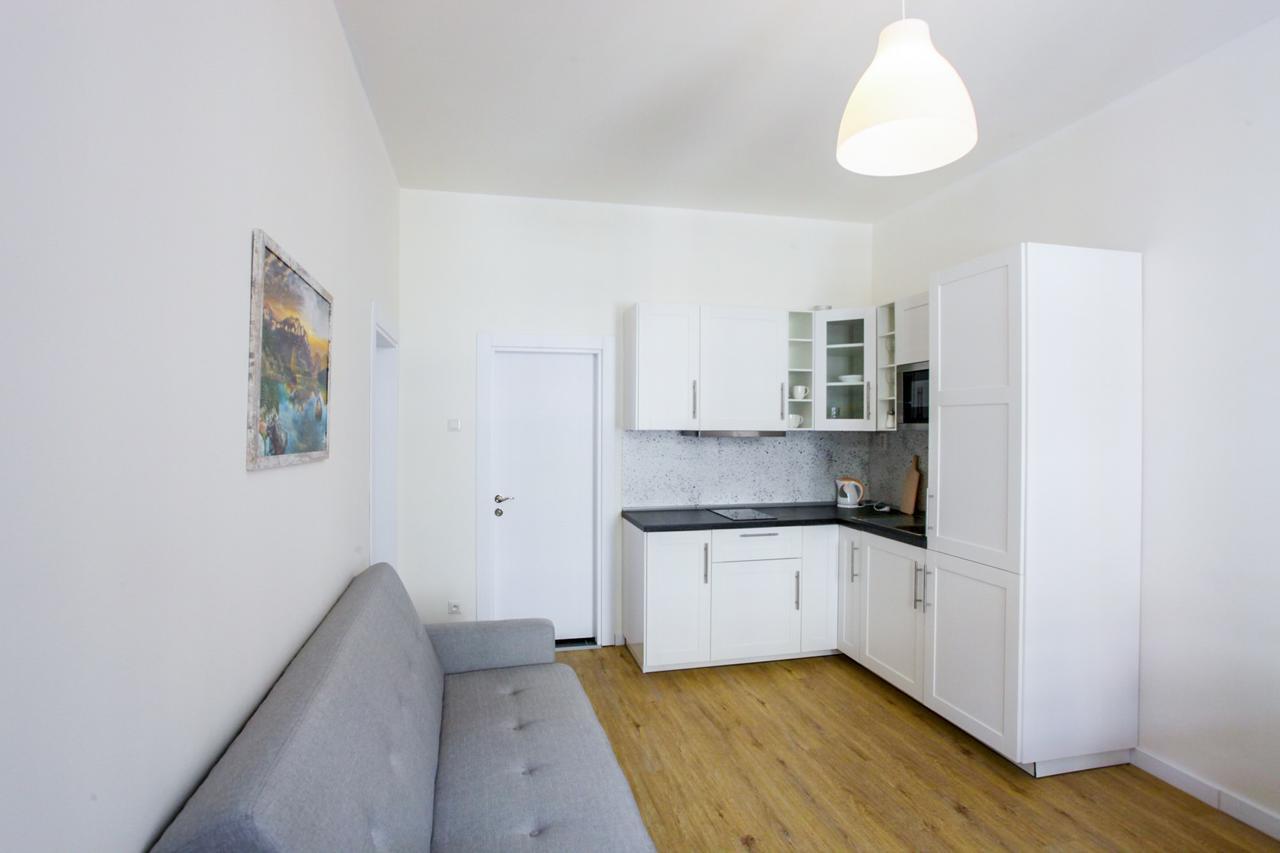 Churchill Apartments Prága Kültér fotó
