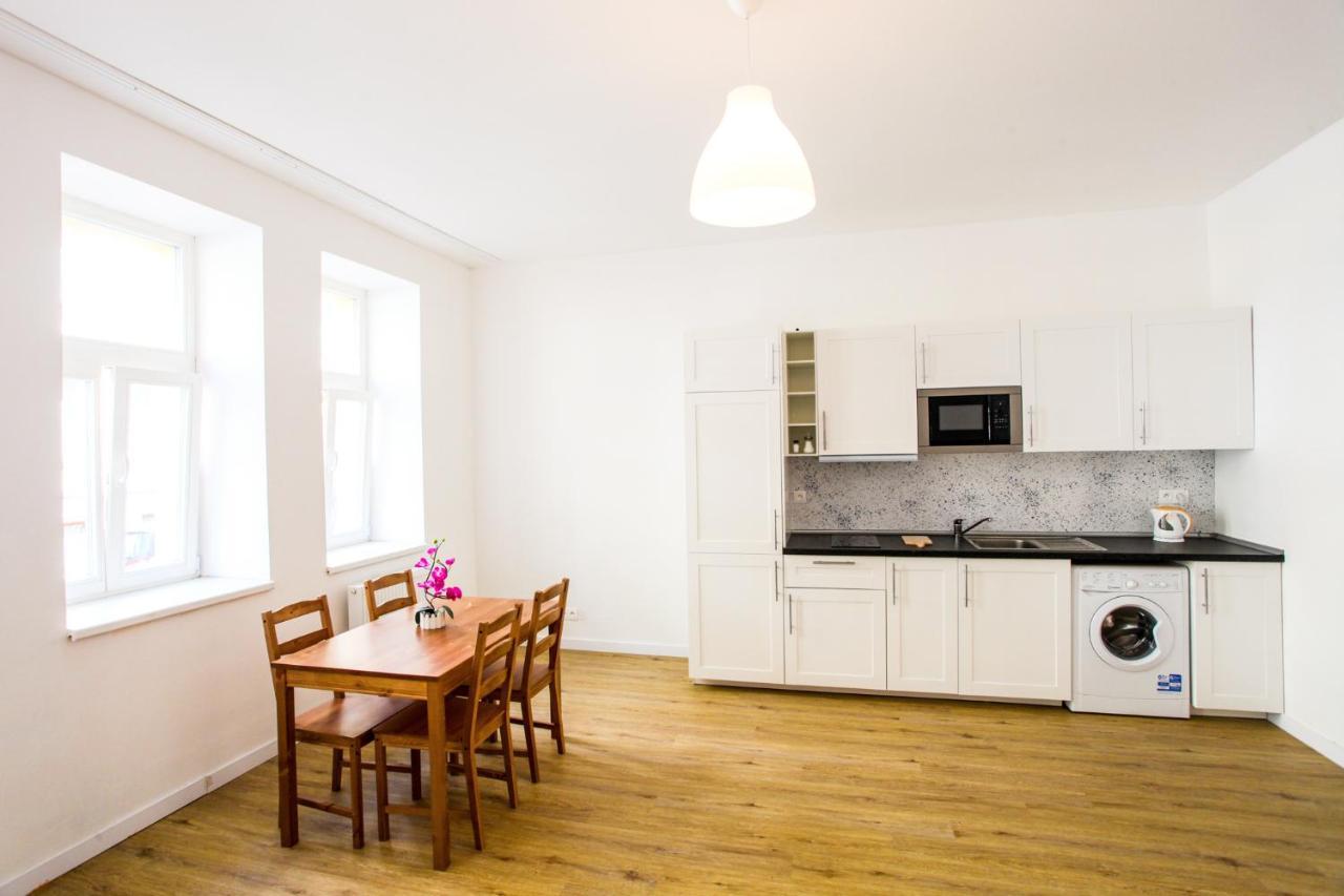 Churchill Apartments Prága Kültér fotó