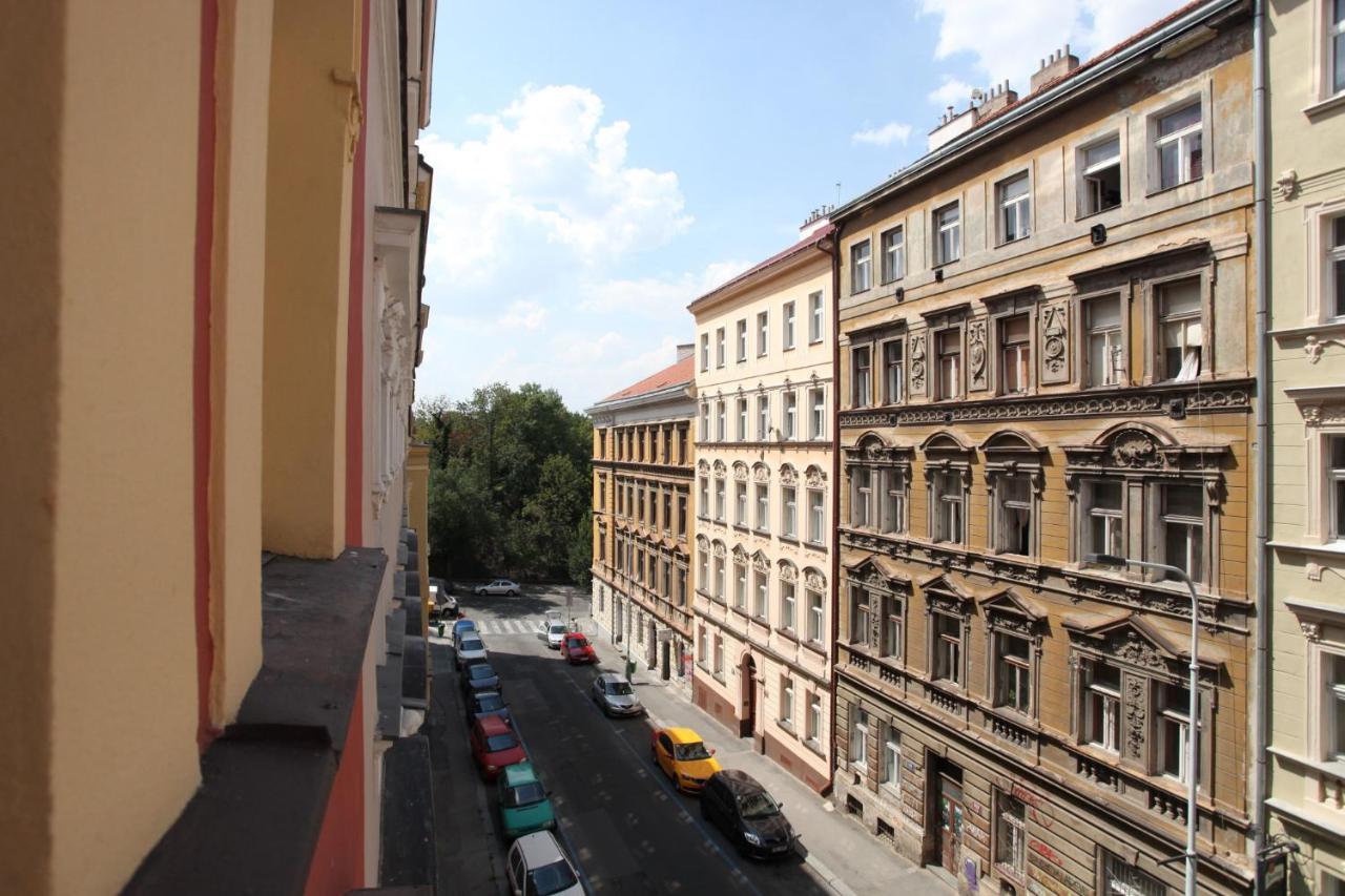 Churchill Apartments Prága Kültér fotó